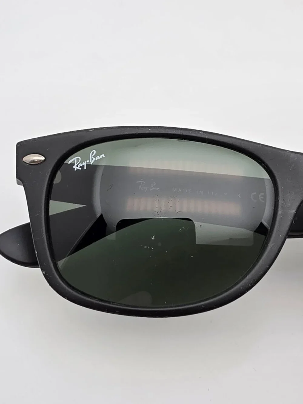 Ray-Ban RB2132 622 New Wayfarer Rubber Black Frame G-15 Green Lens Sunglasses